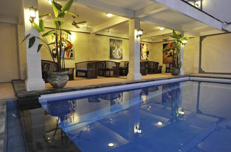 Aquarius Beach Hotel