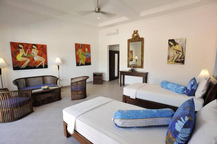 Aquarius Beach Hotel