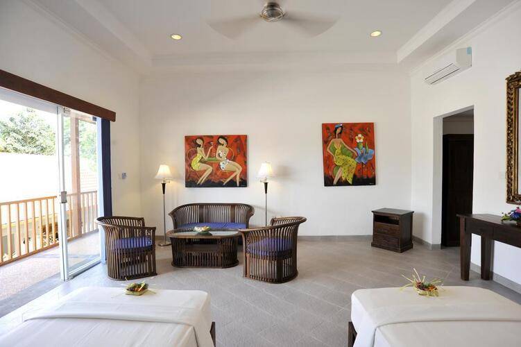 Aquarius Beach Hotel