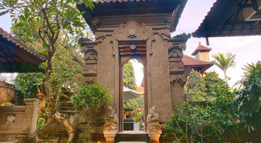 Puri Sading Hotel