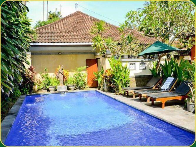 Hotel Jati And Home Stay