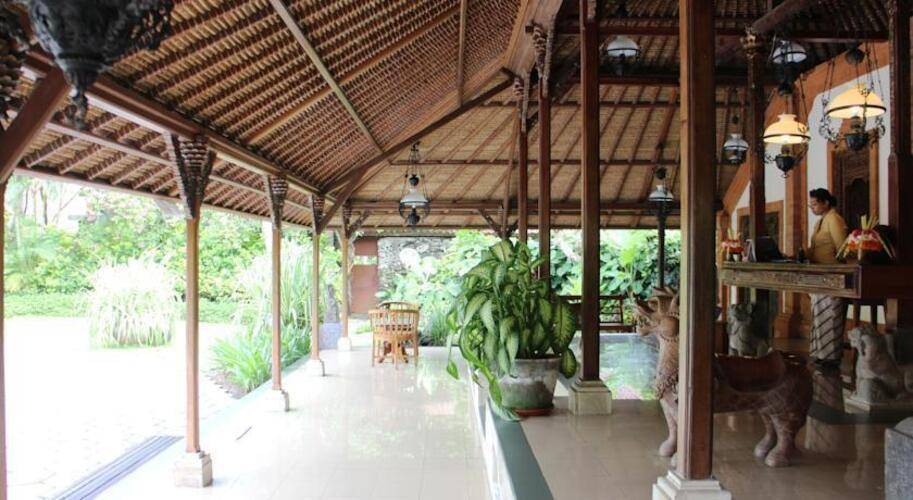 Tandjung Sari Hotel