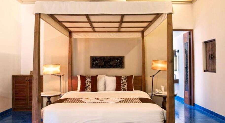 Tandjung Sari Hotel