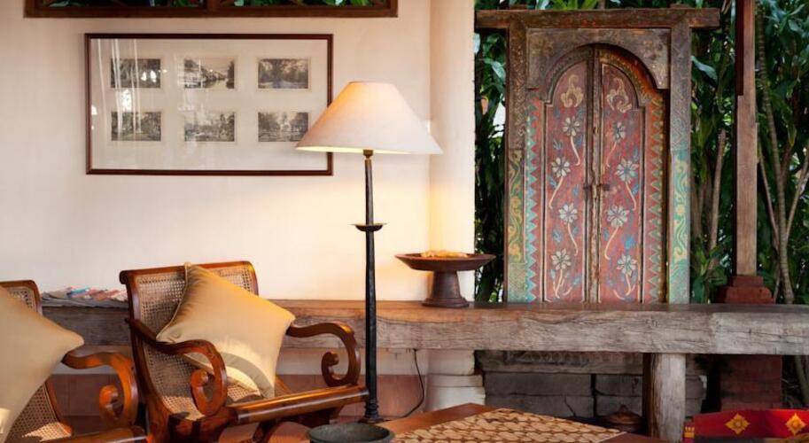 Tandjung Sari Hotel