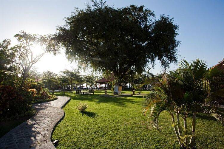 Adi Assri Beach Resort & Spa