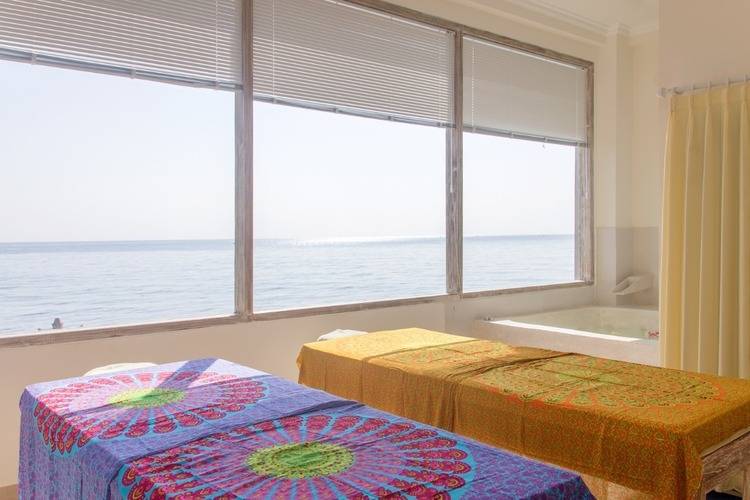 Bondalem Beach Club