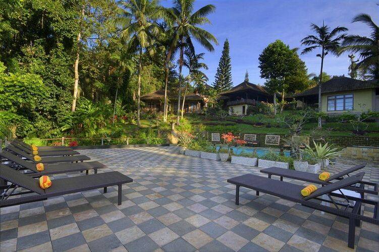 Cempaka Belimbing Villas
