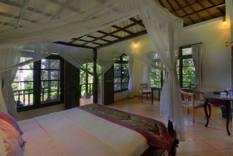Cempaka Belimbing Villas