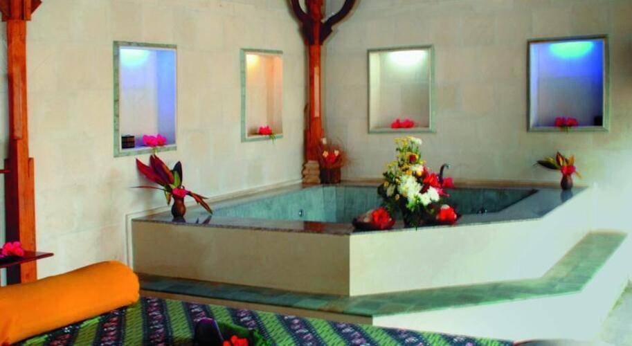 Aneka Lovina Villas And Spa