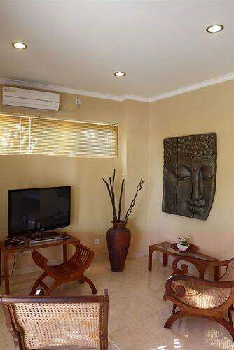 Villa Agung Beach Inn
