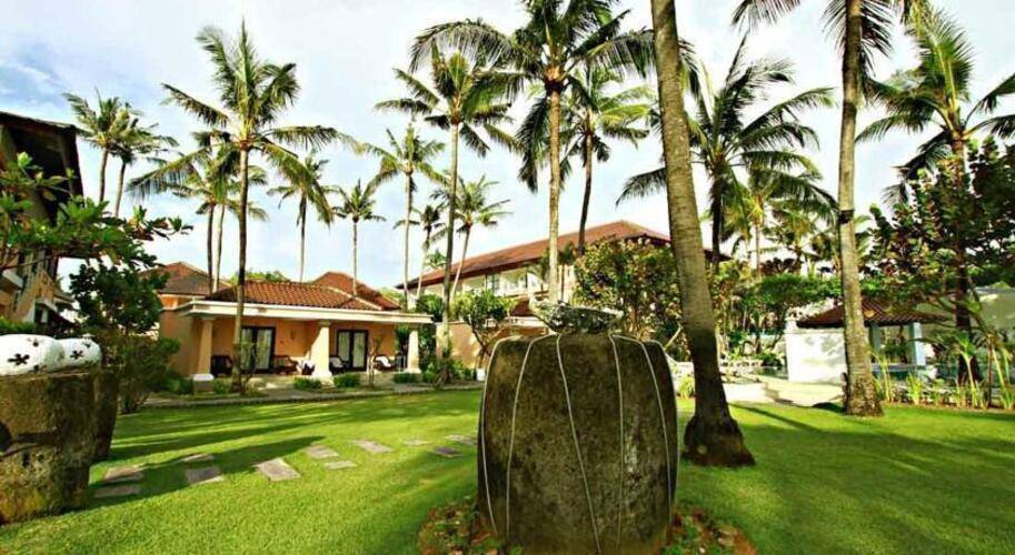 Legong Keraton Beach Hotel