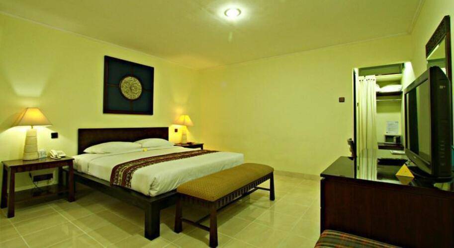 Legong Keraton Beach Hotel