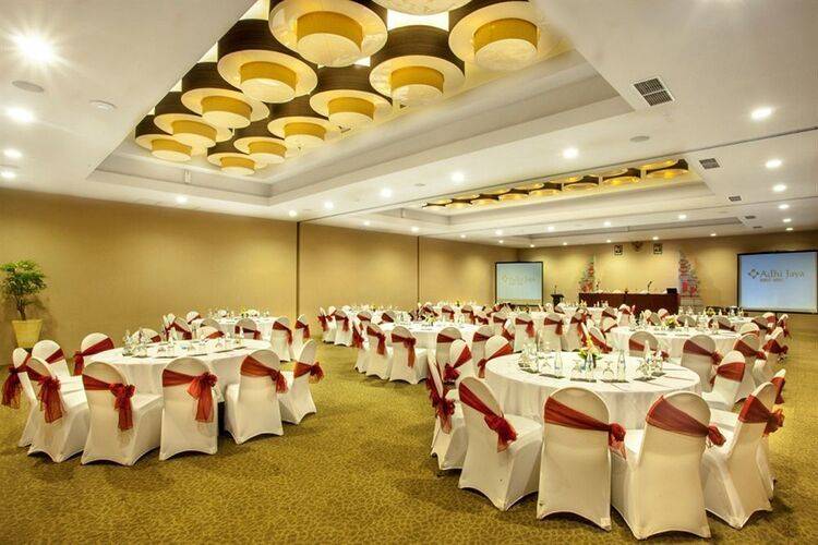Adhi Jaya Sunset Hotel
