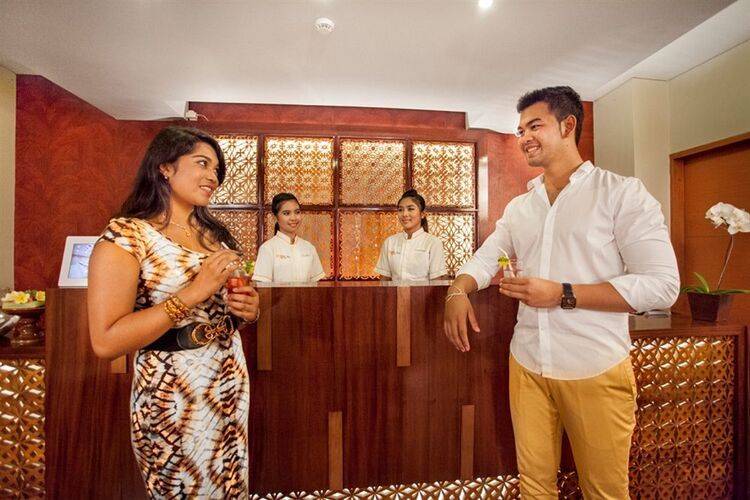 Adhi Jaya Sunset Hotel