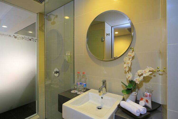 J4 Hotel Legian