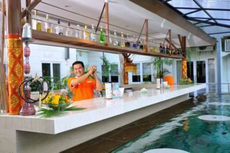 Harris Hotel & Residences Riverview Kuta