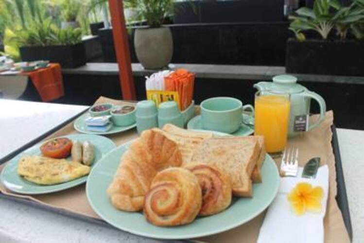 Harris Hotel & Residences Riverview Kuta