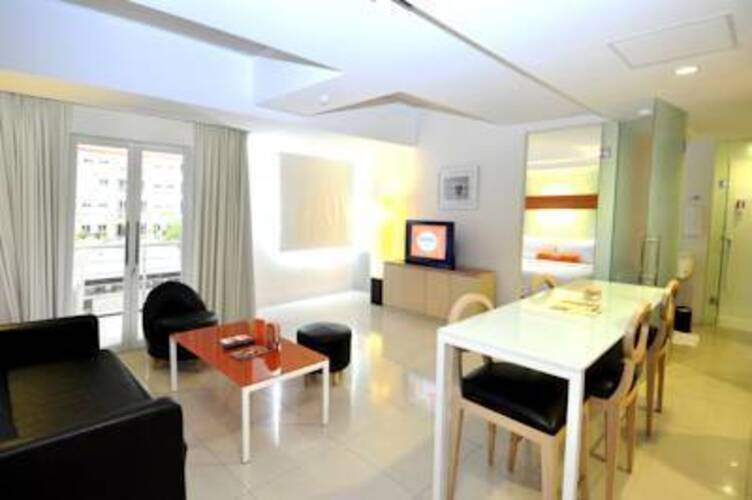 Harris Hotel & Residences Riverview Kuta