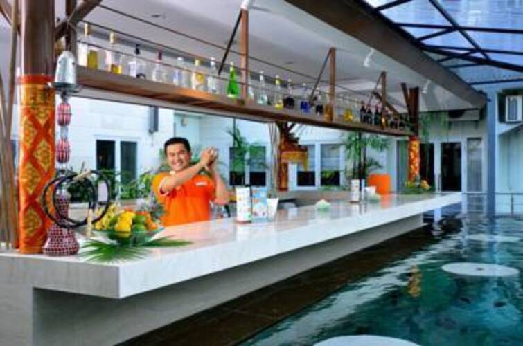Harris Hotel & Residences Riverview Kuta
