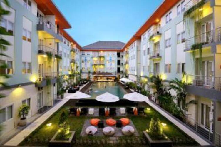 Harris Hotel & Residences Riverview Kuta