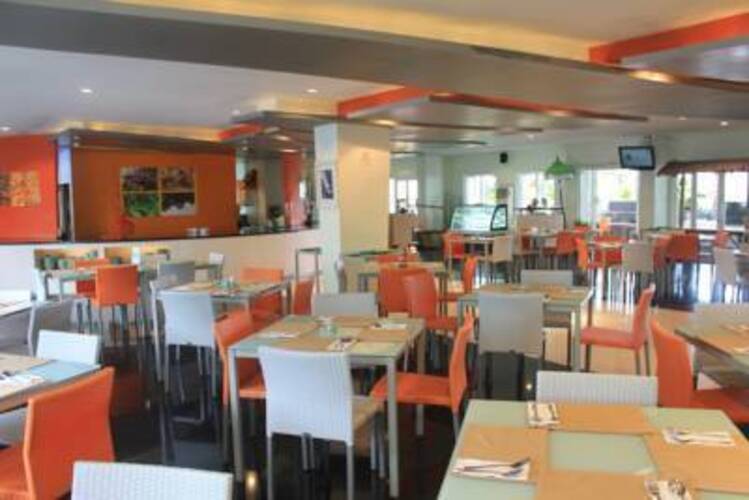 Harris Hotel & Residences Riverview Kuta