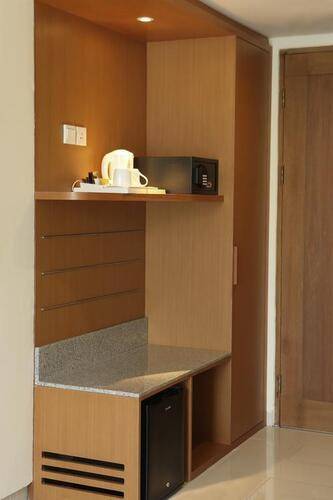 Zia Bali Hotel (Ex. Holiday Inn Express Bali Kuta Square)