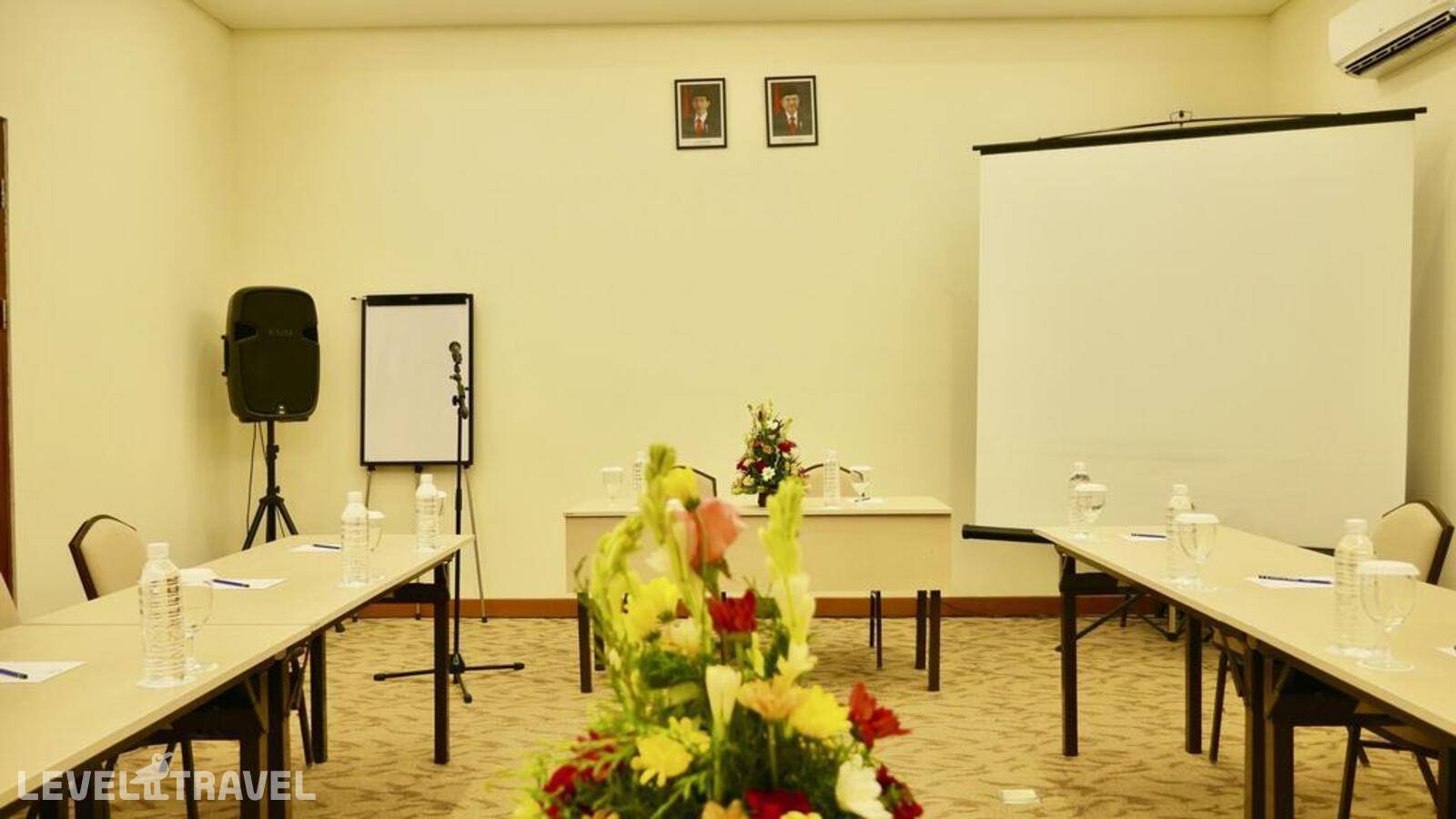 фотографии отеля Zia Bali Hotel (Ex. Holiday Inn Express Bali Kuta Square) в Индонезия(Кута) - фото №16