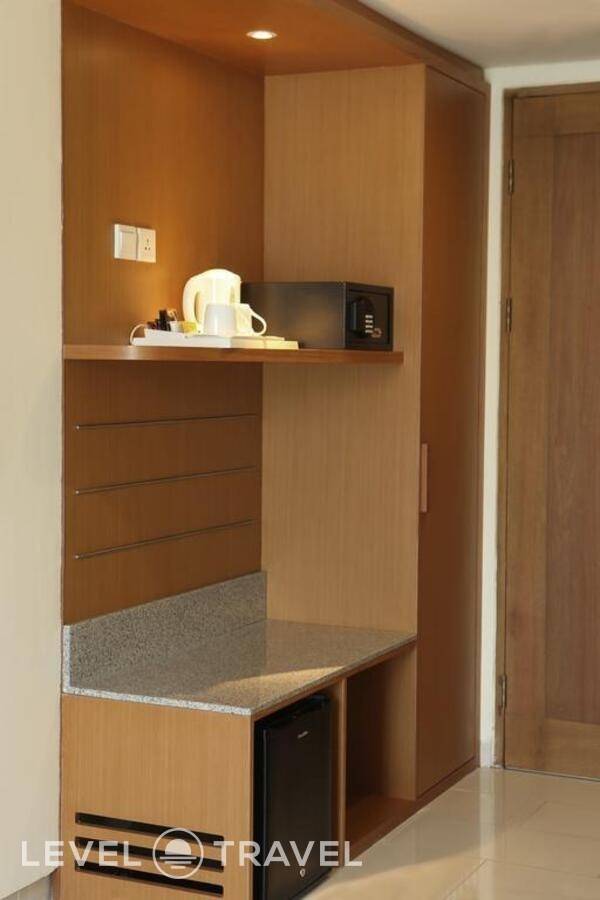 фотографии отеля Zia Bali Hotel (Ex. Holiday Inn Express Bali Kuta Square) в Индонезия(Кута) - фото №33