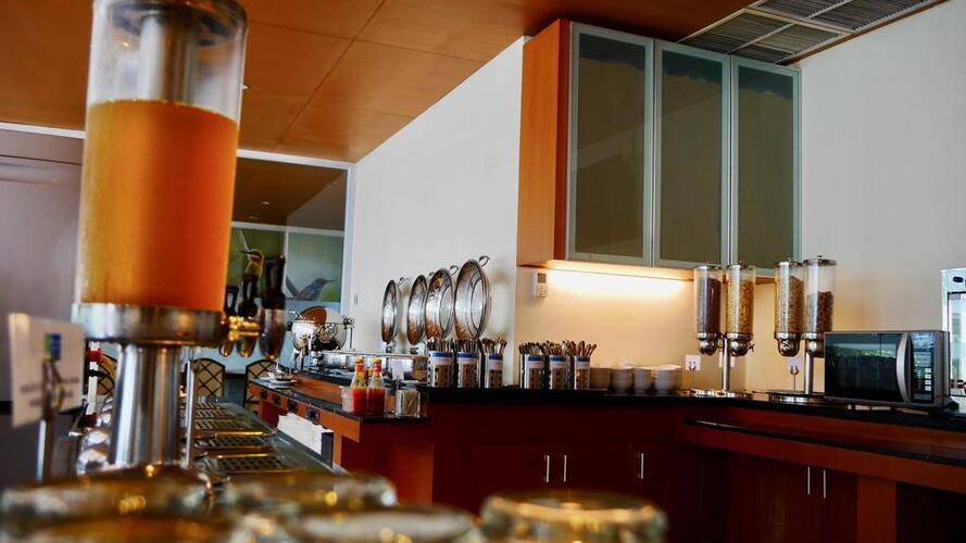 Zia Bali Hotel (Ex. Holiday Inn Express Bali Kuta Square)