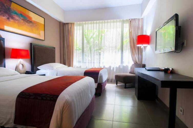 100 Sunset Boutique Hotel