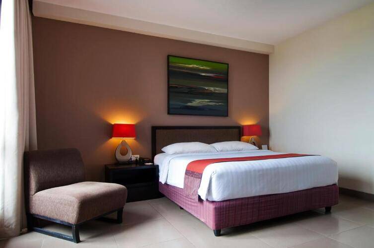 100 Sunset Boutique Hotel