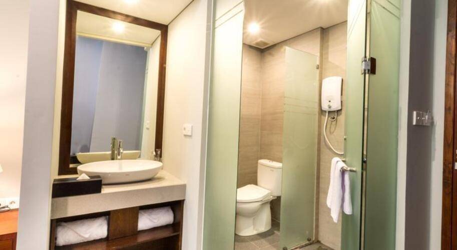 Kutabex Beach Front Hotel