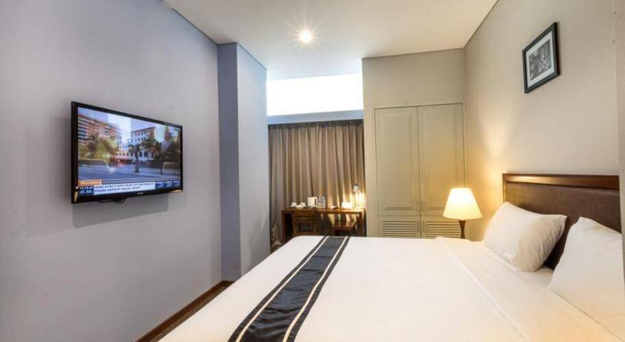 Kutabex Beach Front Hotel