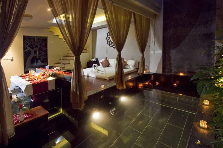 18 Suite Villa Loft At Kuta