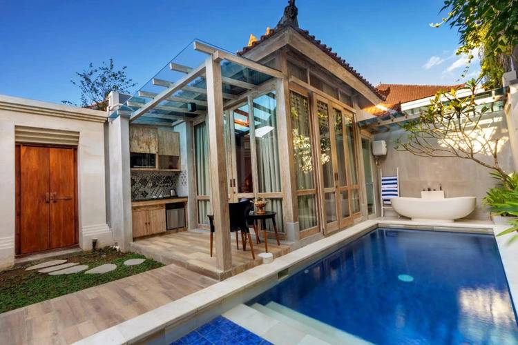 18 Suite Villa Loft At Kuta