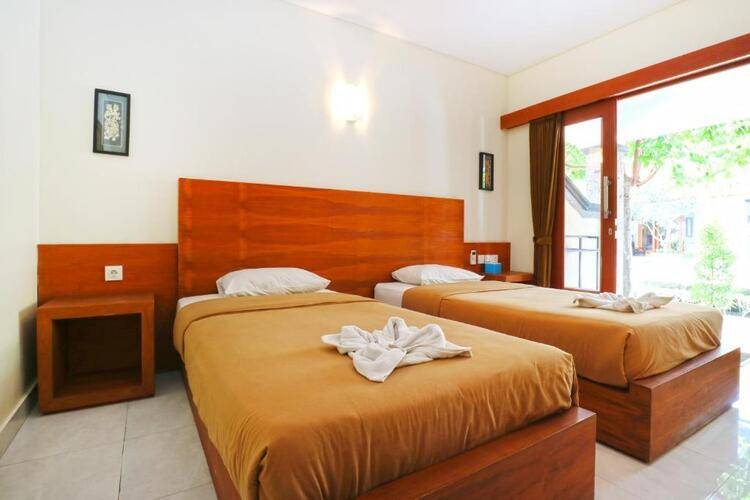 Gora Beach Inn
