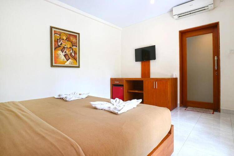 Gora Beach Inn