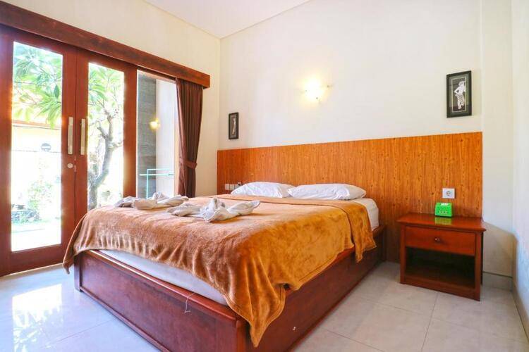 Gora Beach Inn