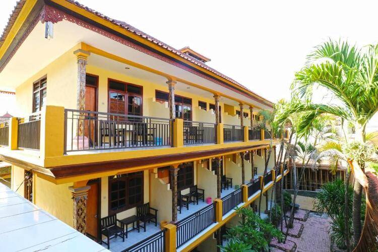 Gora Beach Inn