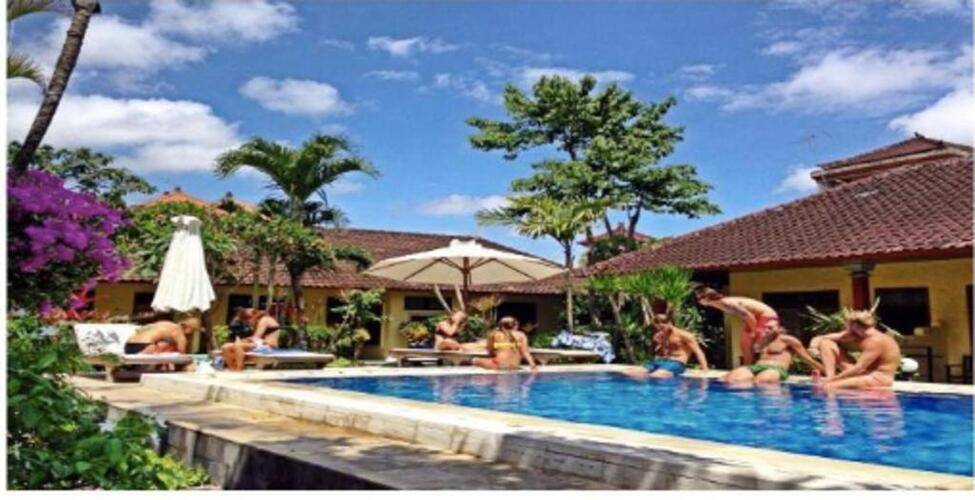 Gora Beach Inn