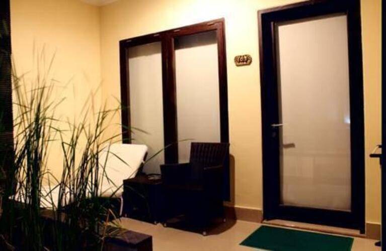 Radha Bali Hotel