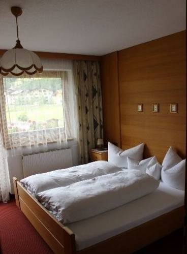 Falkner Agnes Haus