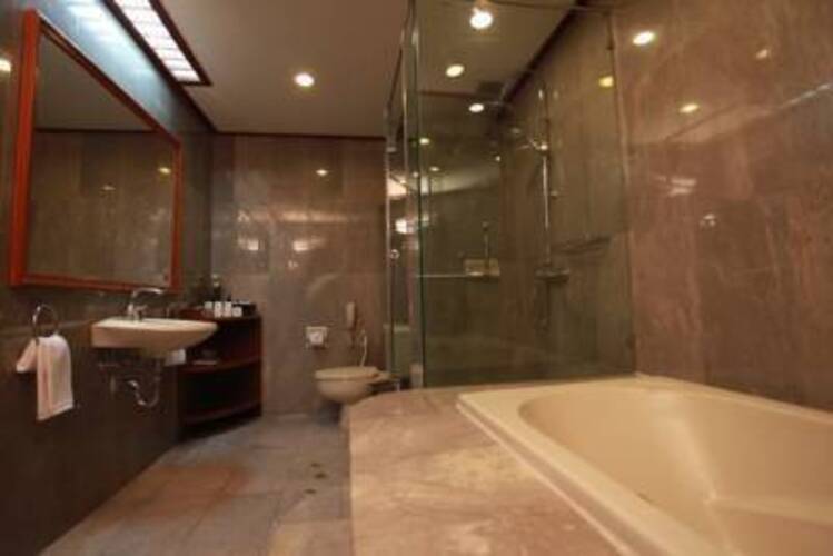 Royal Phuket City Hotel