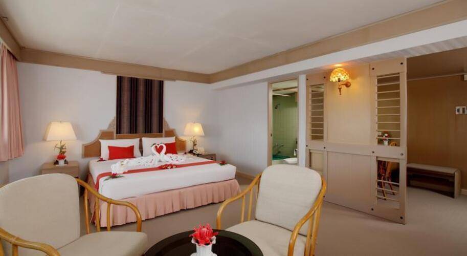Pearl Hotel