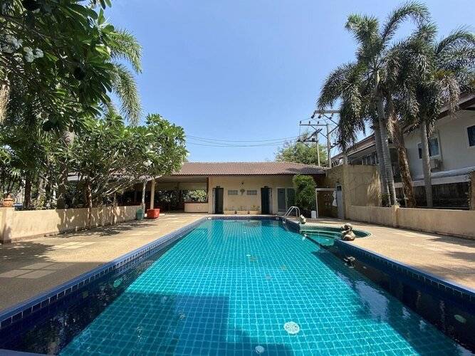 C.A.P. Mansion Hotel