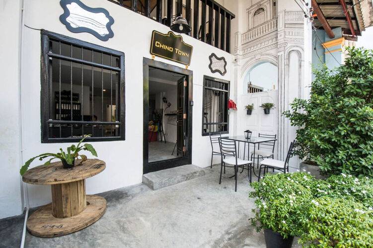Chino Town Gallery Guesthouse