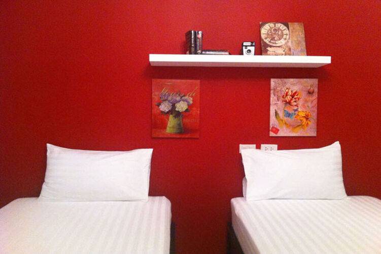 Chino Town Gallery Guesthouse