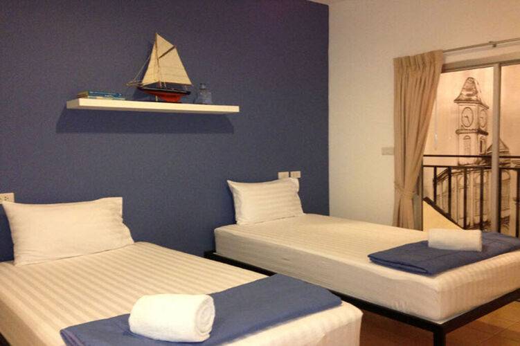 Chino Town Gallery Guesthouse