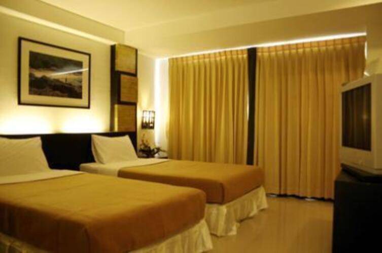 Crystal Inn Phuket
