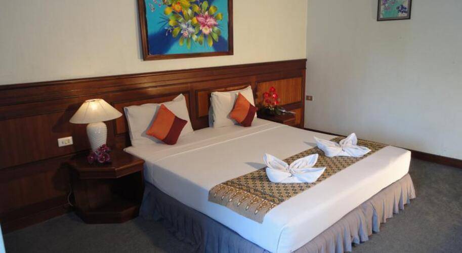 Lamoon Resortel
